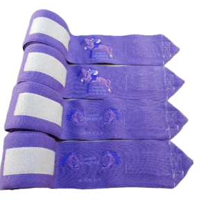 cheval_de_troyes_bandes_de_repos_violet_br1-2 Bandes de repos cheval - violet - chevaux broderie 1 détail